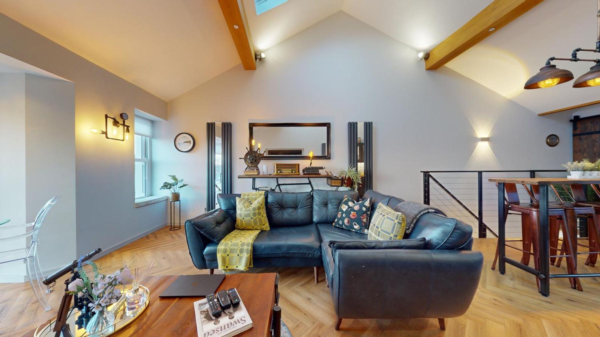 Mumbles & Stunning Ocean Views - Sleeps 4 * Swansea